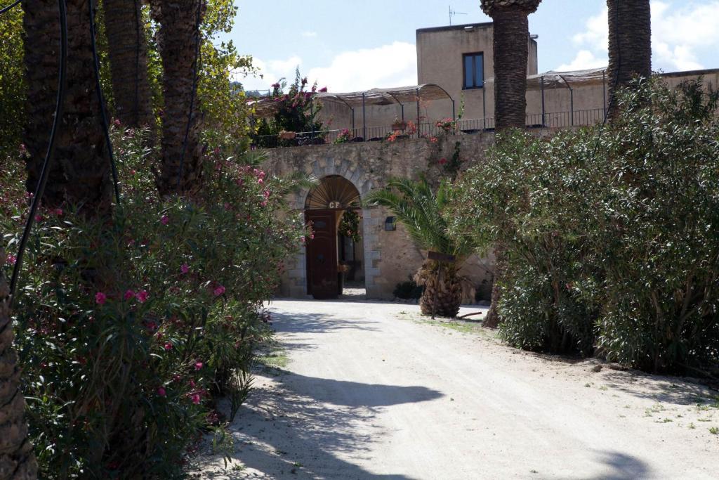 Baglio Fontana Aparthotel 4*